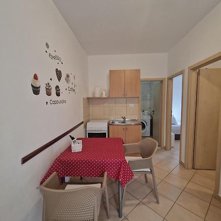 Apartments Saric スプリト エクステリア 写真