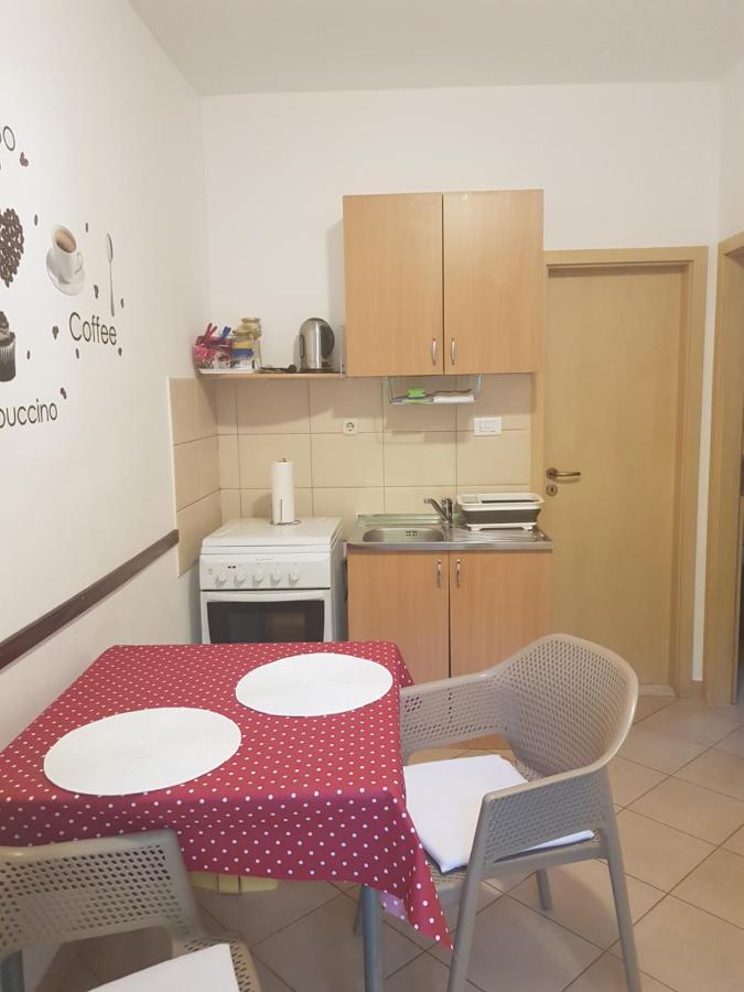 Apartments Saric スプリト エクステリア 写真