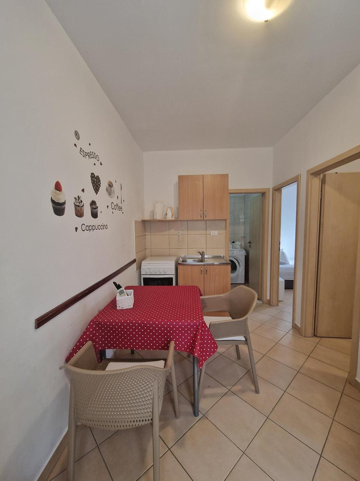 Apartments Saric スプリト エクステリア 写真